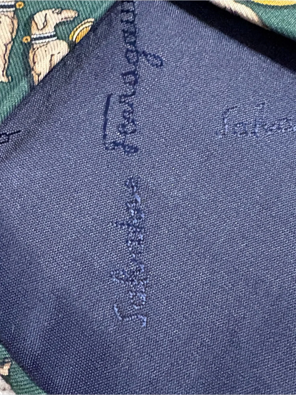 Salvatore Ferragamo Silk Tie Hunting Dogs Horn Green Made Italy